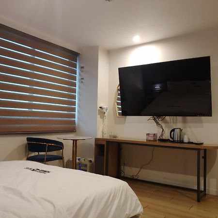 No.25 Hotel Busan Seomyeon Station Екстер'єр фото