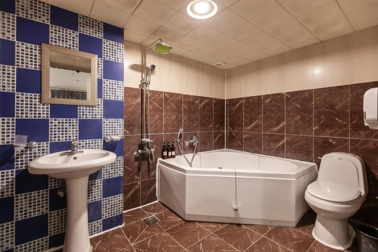 No.25 Hotel Busan Seomyeon Station Екстер'єр фото