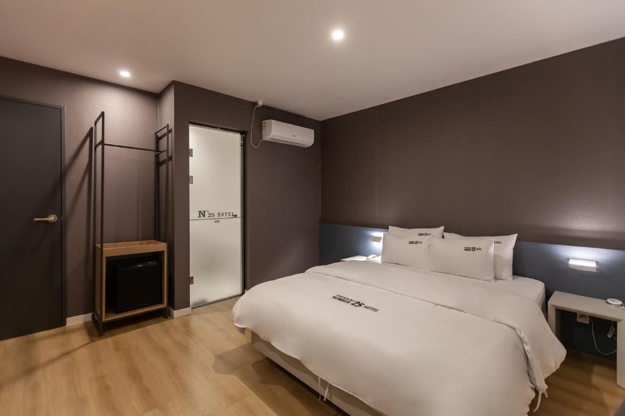 No.25 Hotel Busan Seomyeon Station Екстер'єр фото