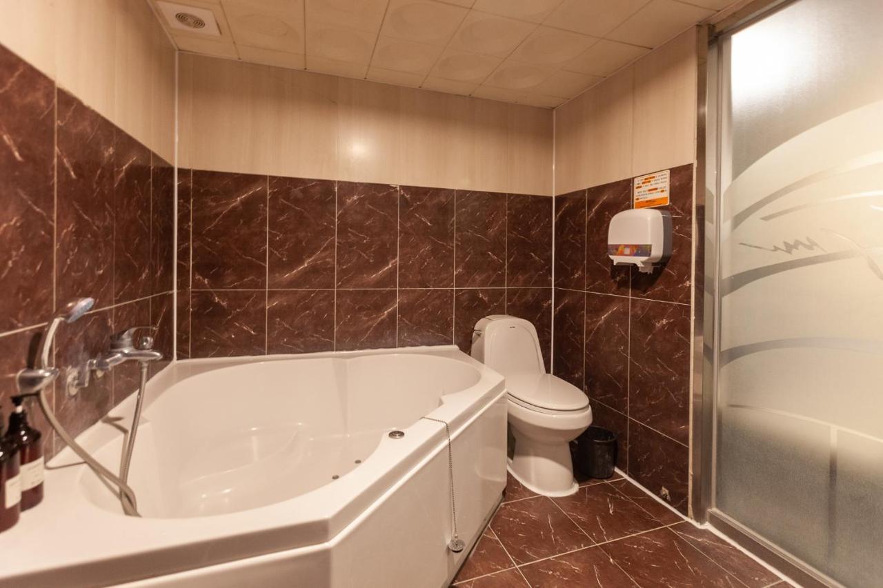 No.25 Hotel Busan Seomyeon Station Екстер'єр фото