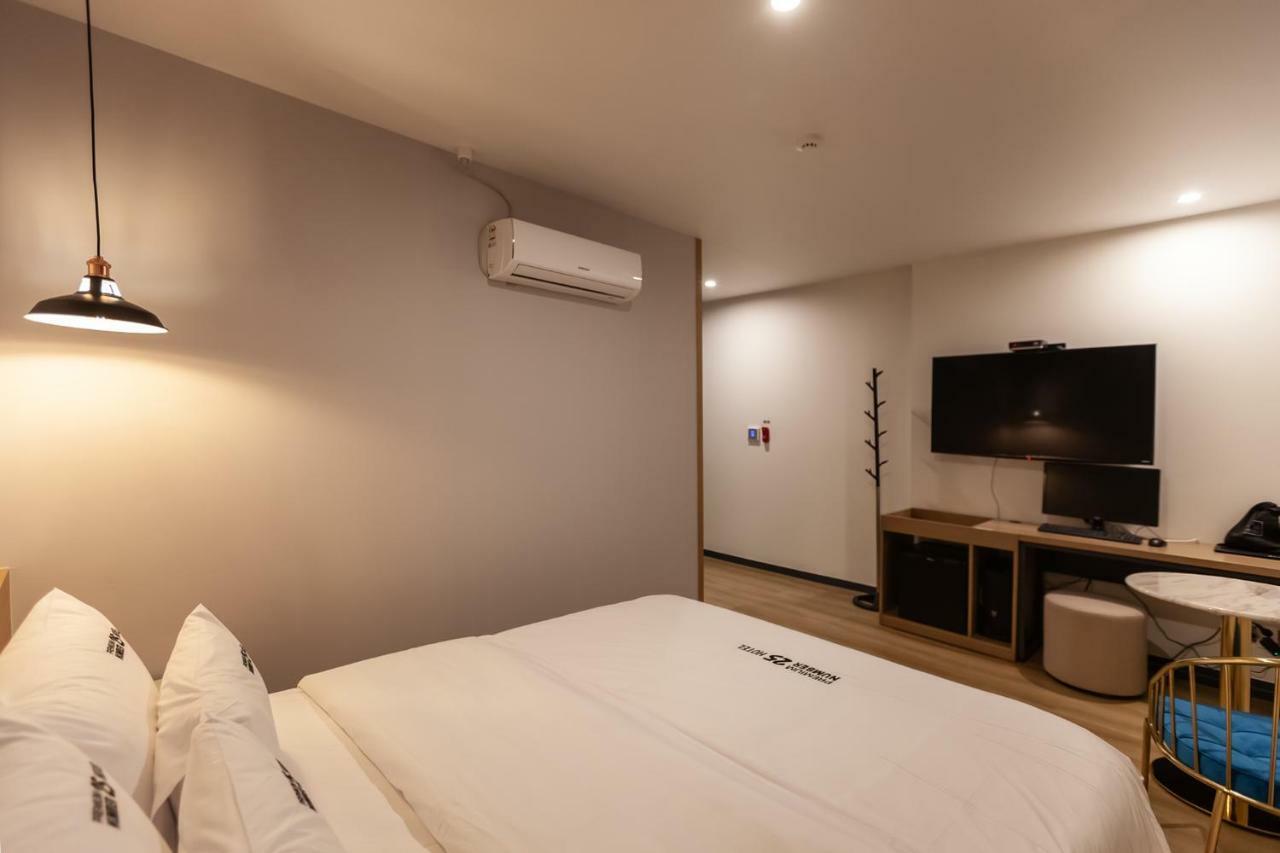 No.25 Hotel Busan Seomyeon Station Екстер'єр фото