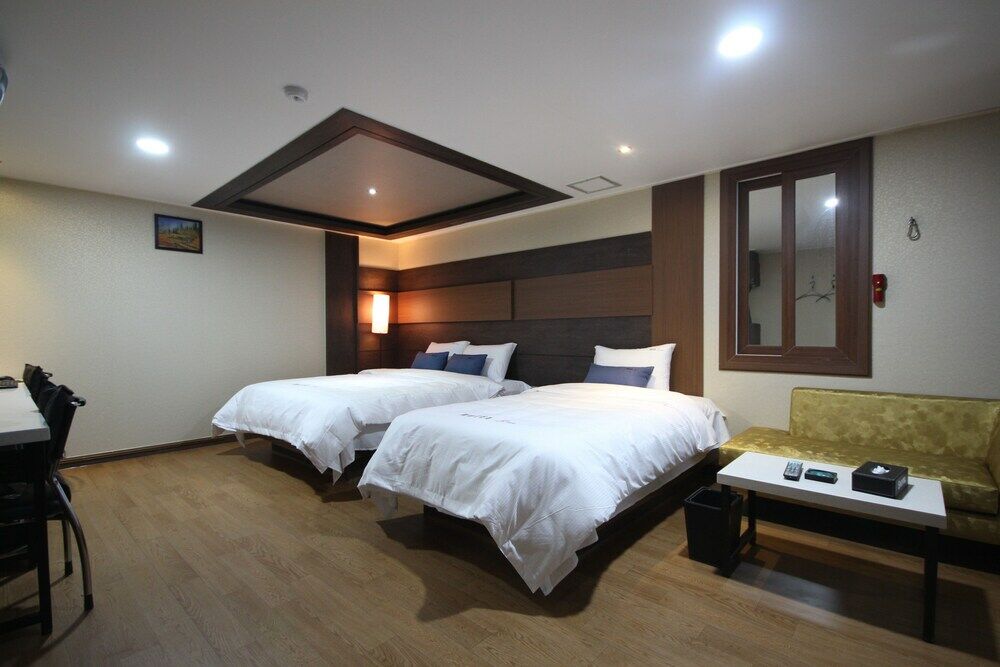 No.25 Hotel Busan Seomyeon Station Екстер'єр фото