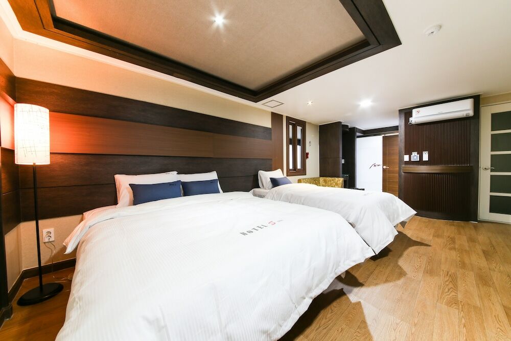 No.25 Hotel Busan Seomyeon Station Екстер'єр фото